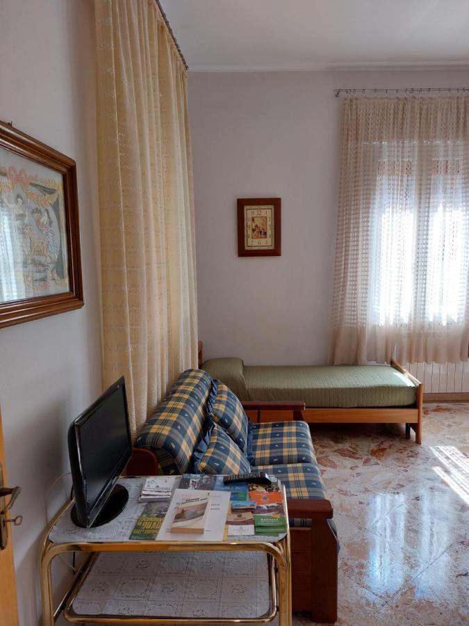 Appartamento Casa Vacanze Lina San Mauro Castelverde Esterno foto